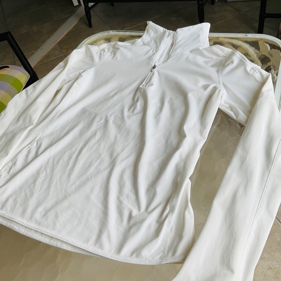 Athletic top - Picture 9 of 16